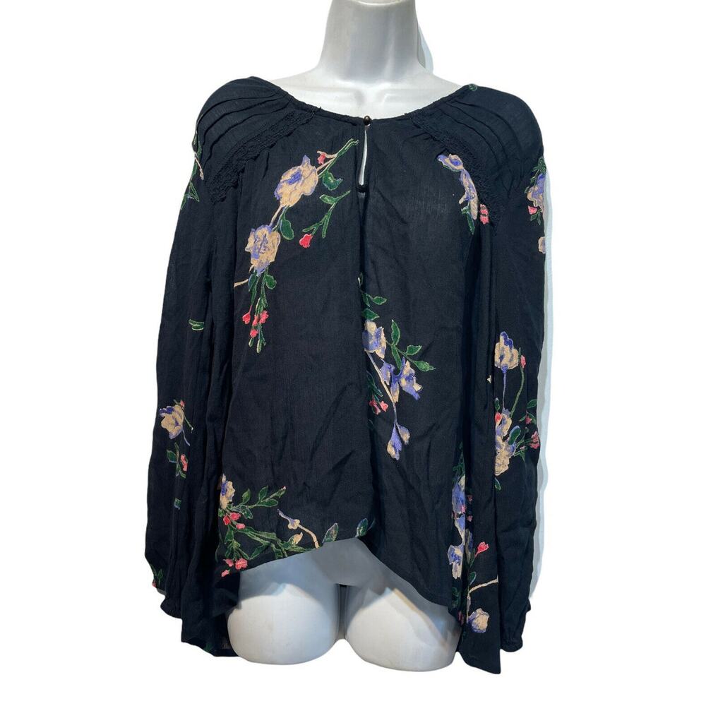 oneill navy blue crinkle sheer long sleeve floral blouse Women’s Size S